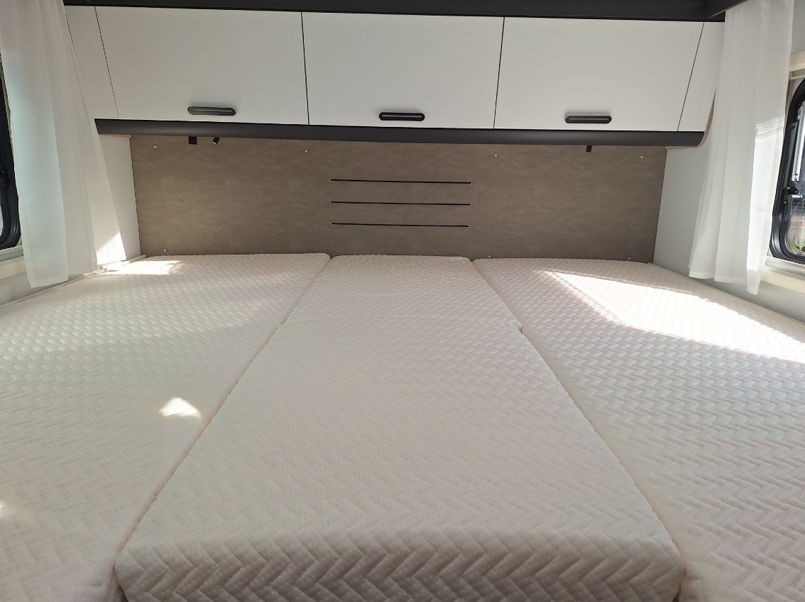 Sun Living S75SL - B