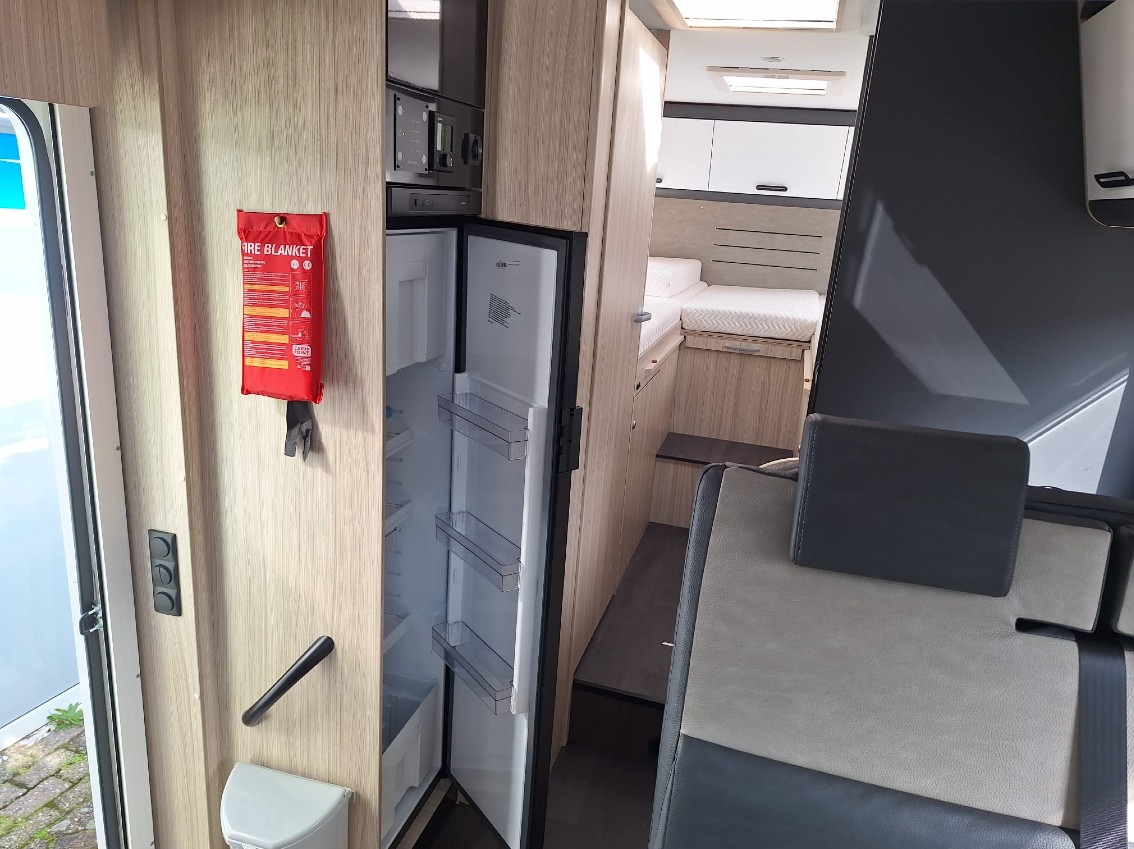 Sun Living S75SL - B